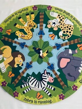 Colorful Safari Animal Play Mat - Kids Toys (Green, Blue, Yellow, Gray)